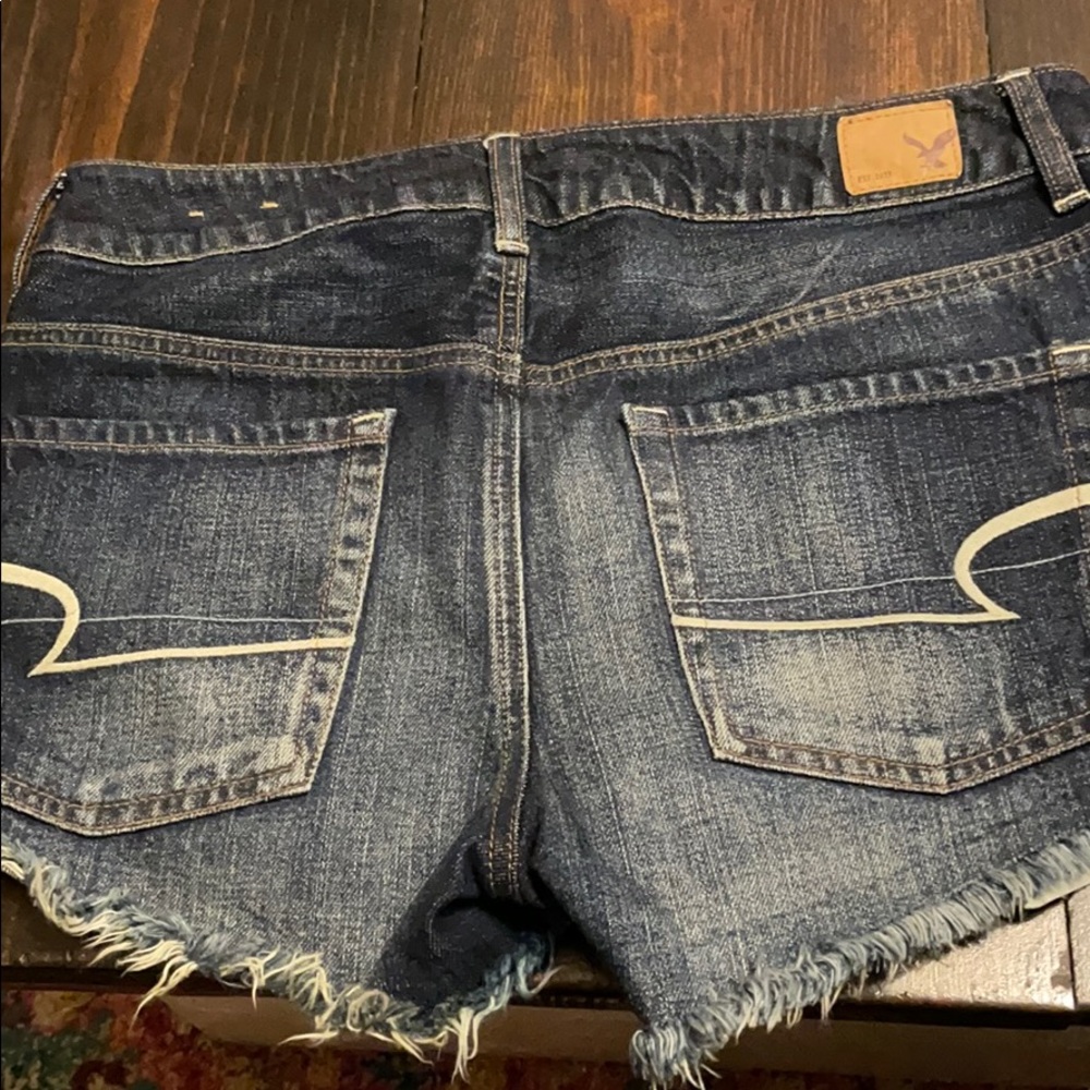 Shorts - Picture 3 of 4